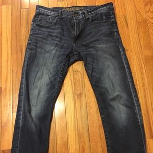 American Eagle
Slim Straight (core flex)